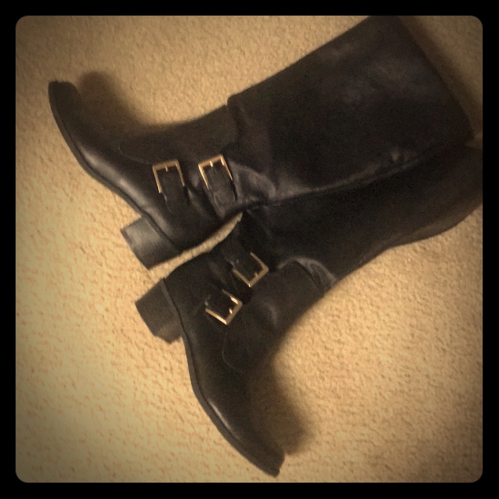 Aero soles black boots